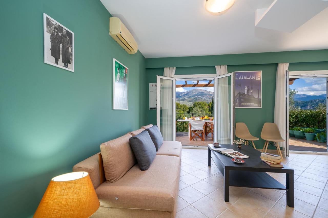 Cinema Themed House In Argostoli Vila Exterior foto