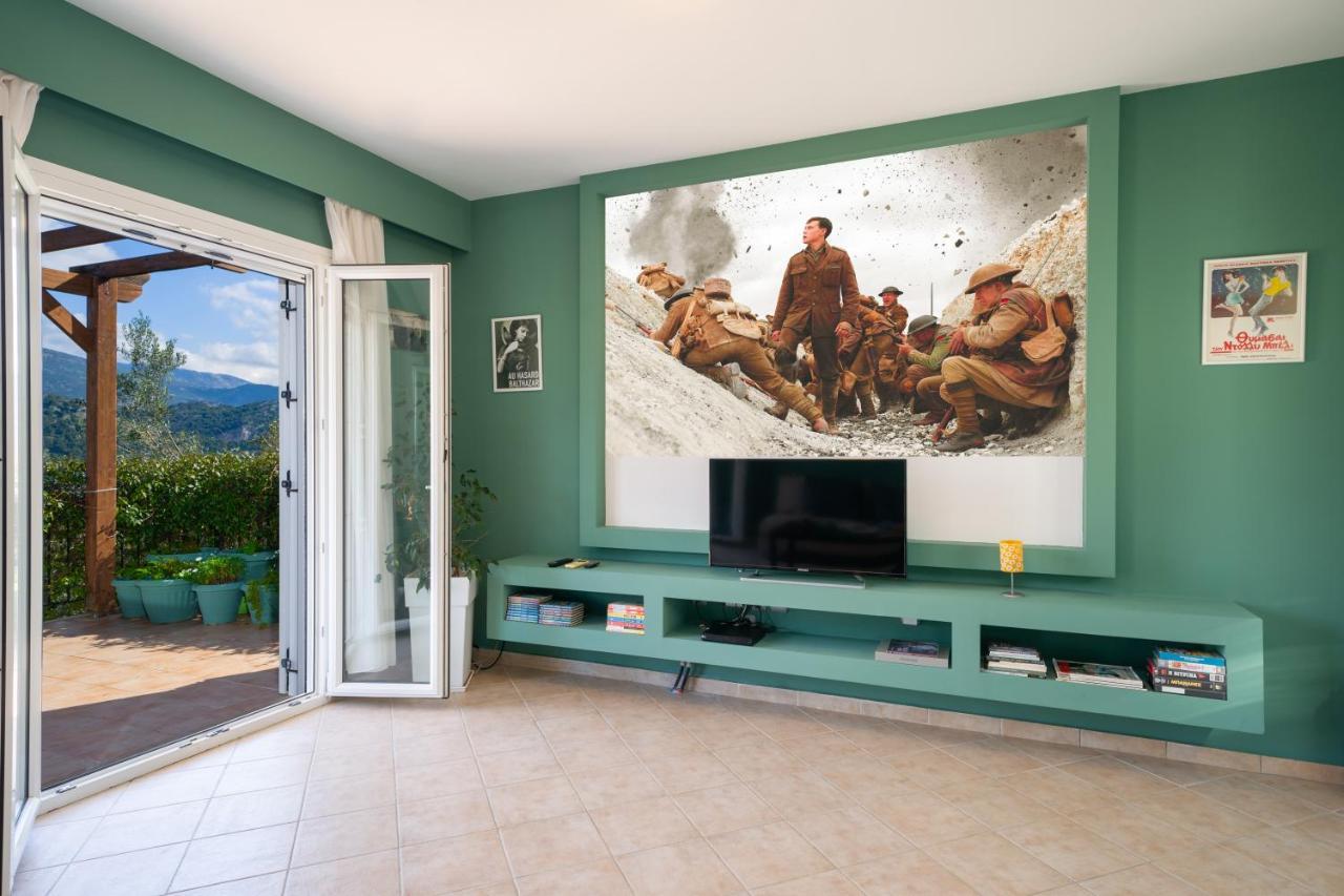 Cinema Themed House In Argostoli Vila Exterior foto